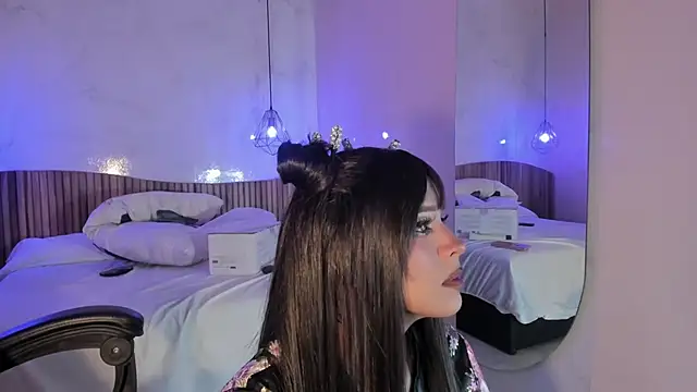 IamNayuta online show from 03-25-26, 09:24