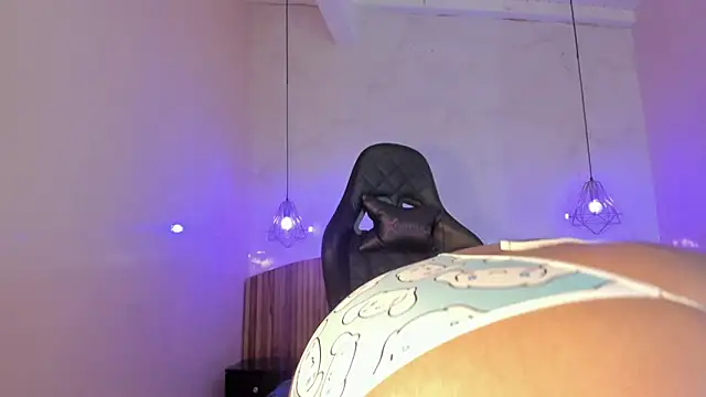 Snapshot of IamNayuta chatting on 02-04-26, 03:12 IamNayuta online show from 02-04-26, 03:12