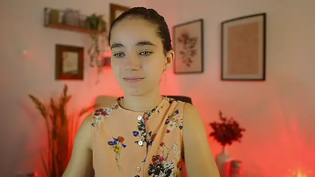 Snapshot of Gia_Paige18 chatting on 09-23-25, 01:07 Gia Paige18 online show from 09-23-25, 01:07