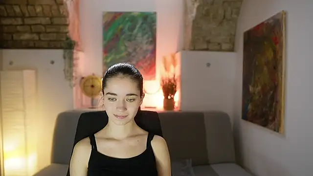 Snapshot of Gia_Paige18 chatting on 03-20-25, 12:00 Gia Paige18 online show from 03-20-25, 12:00