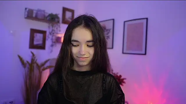 Gia Paige18 online show from 11-06-25, 08:07