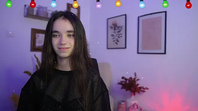 Gia Paige18 online show from 12-13-25, 08:04