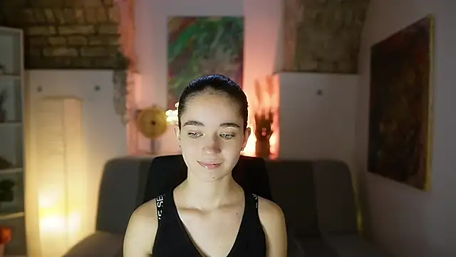 Snapshot of Gia_Paige18 chatting on 03-13-25, 12:13 Gia Paige18 online show from 03-13-25, 12:13