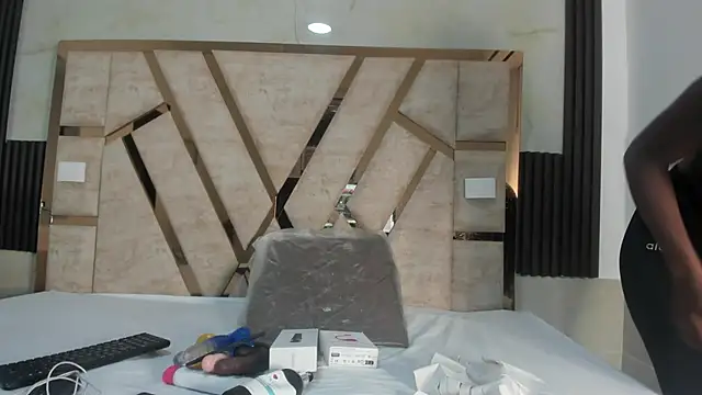 sweetebonny1 online show from 12-07-24, 07:54