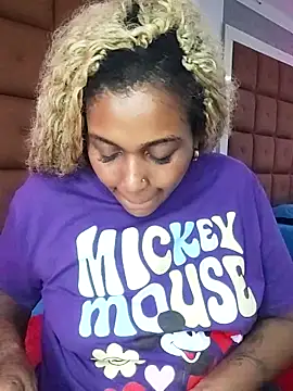Snapshot of ELLA_KELLY chatting on 09-18-25, 11:57 ELLA KELLY online show from 09-18-25, 11:57