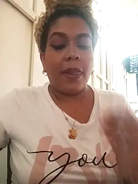 Snapshot of ELLA_KELLY chatting on 02-10-26, 12:04 ELLA KELLY online show from 02-10-26, 12:04