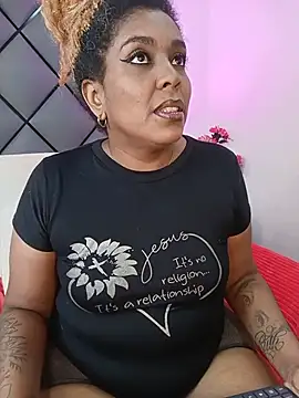 ELLA KELLY online show from 06-18-26, 11:48