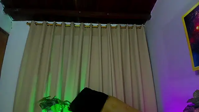 Snapshot of StarMilf chatting on 03-02-25, 03:41 StarMilf online show from 03-02-25, 03:41