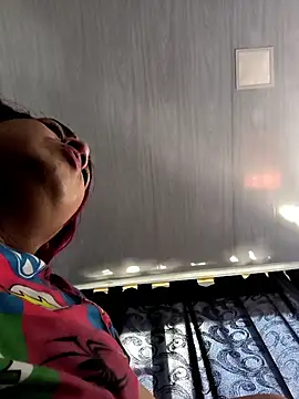 hot cherry online show from 03-07-26, 04:34