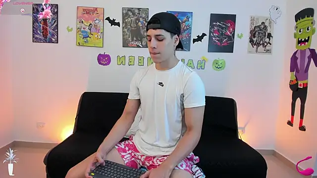 jonathanjoestar  online show from 11-03-25, 09:51