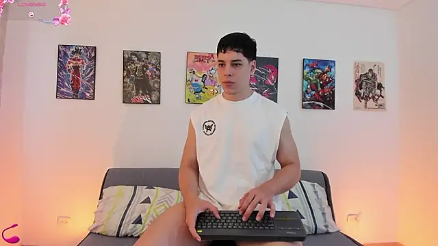 jonathanjoestar  online show from 02-24-26, 09:48