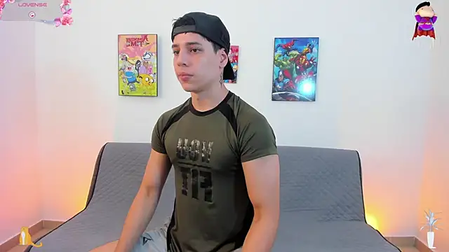jonathanjoestar  online show from 10-07-25, 08:32