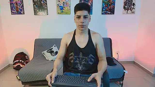 jonathanjoestar  online show from 04-13-26, 11:42