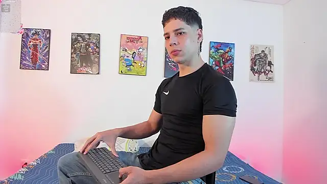 jonathanjoestar  online show from 03-28-26, 09:16