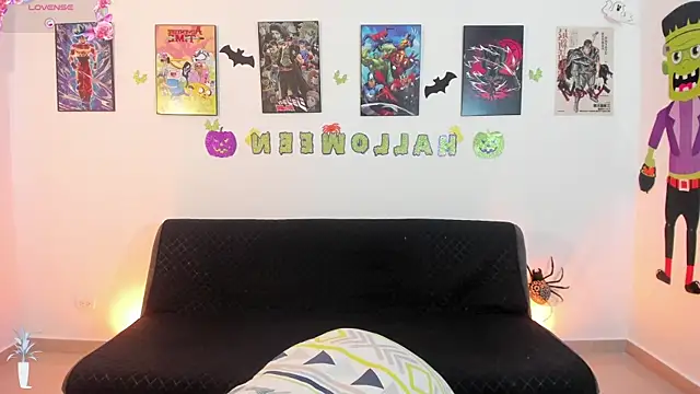 jonathanjoestar  online show from 10-14-25, 09:25