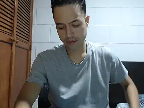 dimitriquiet05 online show from 02-24-26, 08:37