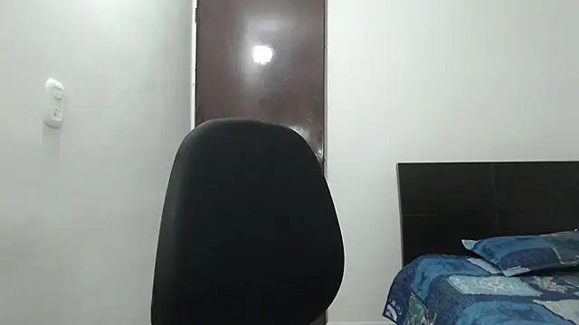 dimitriquiet05 online show from 12-17-24, 04:45