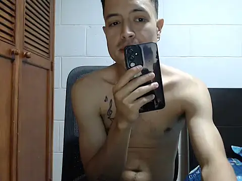 dimitriquiet05 online show from 02-19-26, 08:00