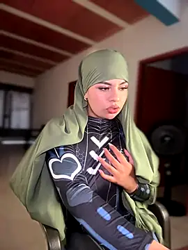 Snapshot of lalilamassu1 chatting on 11-12-25, 08:56 lalilamassu1 online show from 11-12-25, 08:56