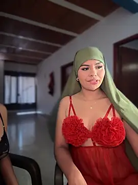 Snapshot of lalilamassu1 chatting on 11-16-25, 06:56 lalilamassu1 online show from 11-16-25, 06:56