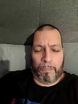 Snapshot of Just2much chatting on 01-20-25, 04:10 Just2much online show from 01-20-25, 04:10