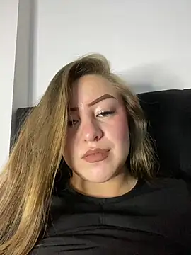Snapshot of cheryl_cc chatting on 01-25-25, 08:42 cheryl cc online show from 01-25-25, 08:42