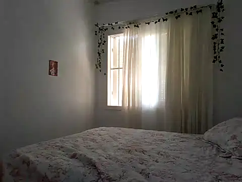 Snapshot of HelliRosa chatting on 02-14-25, 04:41 HelliRosa online show from 02-14-25, 04:41