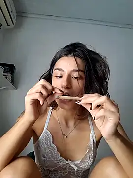Snapshot of HelliRosa chatting on 02-22-25, 04:30 HelliRosa online show from 02-22-25, 04:30