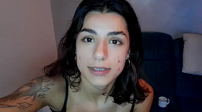 Snapshot of HelliRosa chatting on 01-26-25, 08:45 HelliRosa online show from 01-26-25, 08:45