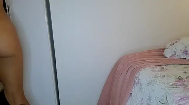 Snapshot of HelliRosa chatting on 02-28-25, 04:10 HelliRosa online show from 02-28-25, 04:10