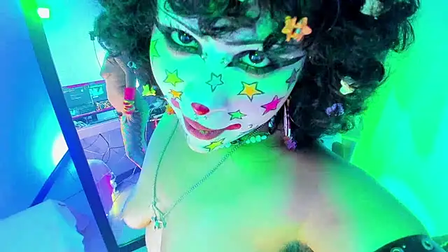 kuromi69 online show from 12-21-25, 04:52