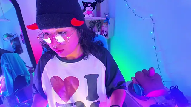 kuromi69 online show from 07-26-26, 06:09