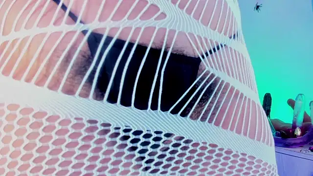 kuromi69 online show from 10-18-25, 04:25