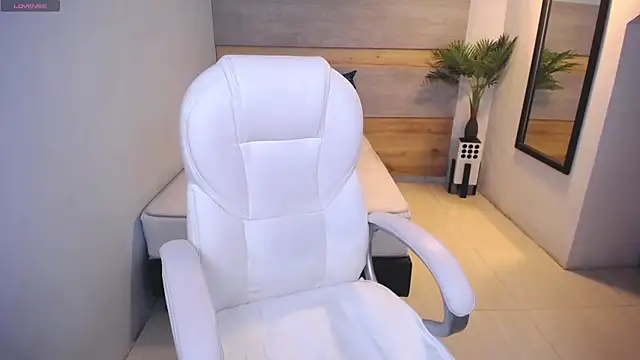 Violetta rainbow online show from 03-08-25, 04:23