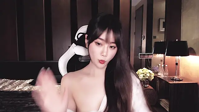 Snapshot of Cartier-__Daji- chatting on 05-10-26, 03:36 Cartier- Daji- online show from 05-10-26, 03:36