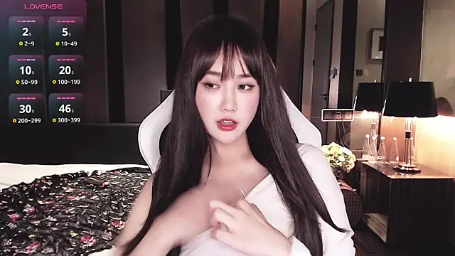 Snapshot of Cartier-__Daji- chatting on 06-03-26, 02:33 Cartier- Daji- online show from 06-03-26, 02:33