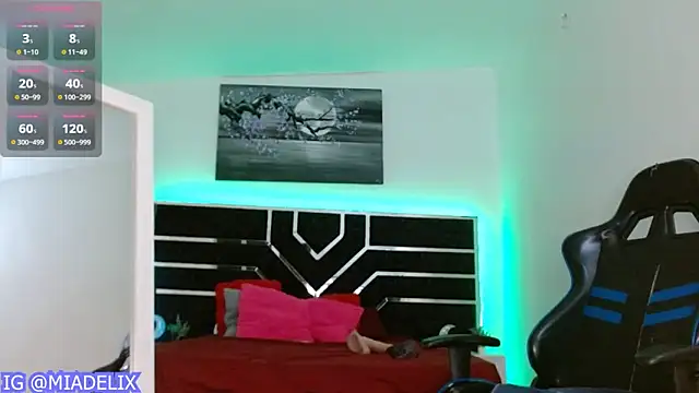 -MiaDelight- online show from 03-26-26, 04:16