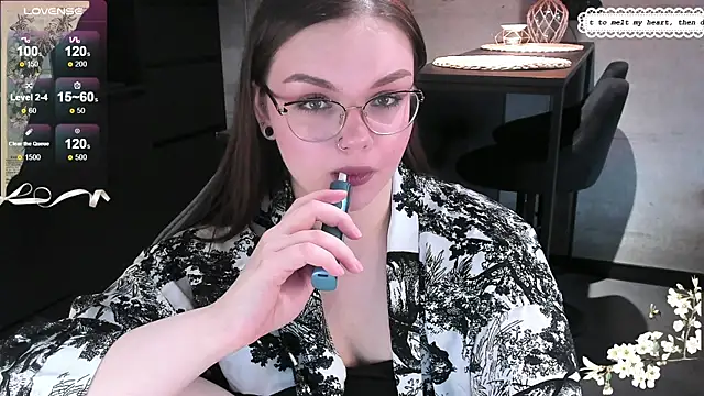 Snapshot of EvaBae chatting on 01-24-25, 09:39 EvaBae online show from 01-24-25, 09:39