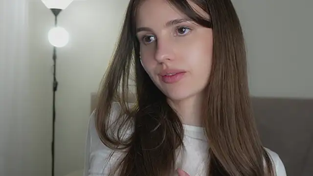 Snapshot of Fluffy-Angel chatting on 03-18-26, 05:25 Fluffy-Angel online show from 03-18-26, 05:25