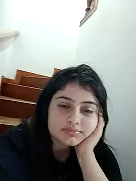 Stephania 18 online show from 02-25-25, 11:15