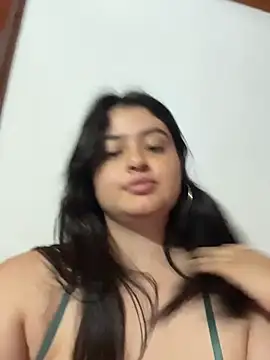 Stephania 18 online show from 10-11-25, 04:57