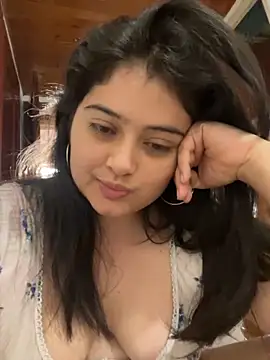 Stephania 18 online show from 09-14-25, 08:09