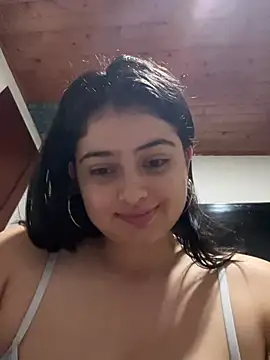 Stephania 18 online show from 02-19-25, 02:23
