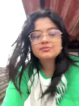 Stephania 18 online show from 02-18-25, 10:25