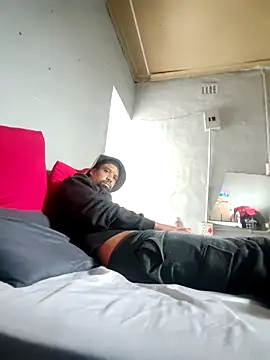 Snapshot of Tigermanboy chatting on 03-03-25, 09:34 Tigermanboy online show from 03-03-25, 09:34