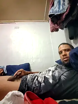 Snapshot of Tigermanboy chatting on 09-12-25, 09:03 Tigermanboy online show from 09-12-25, 09:03