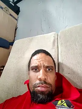 Snapshot of Tigermanboy chatting on 10-09-25, 12:17 Tigermanboy online show from 10-09-25, 12:17