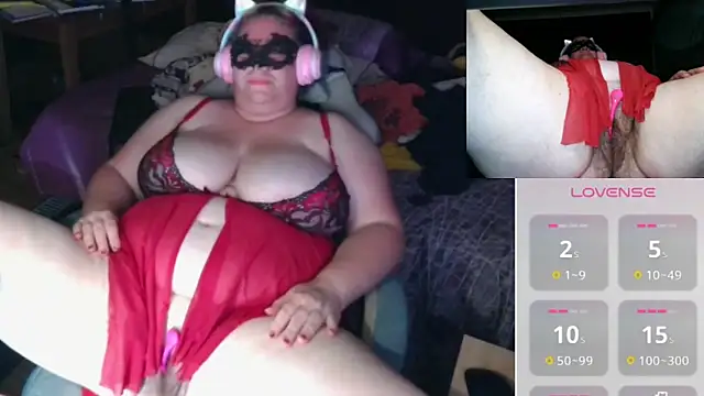 Snapshot of BBW-Ginger chatting on 04-11-26, 11:08 BBW-Ginger online show from 04-11-26, 11:08