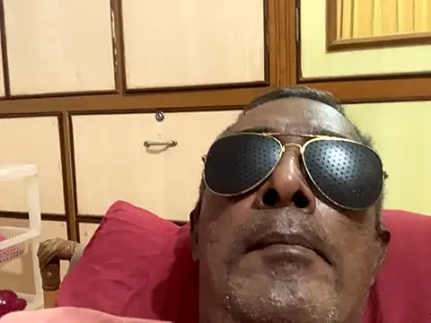 Lookin4Kinky Partner online show from 11-18-25, 06:11