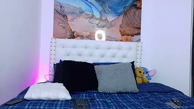 Mackenzzie 777  online show from 12-16-25, 03:22